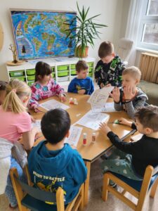 První jarní den s MŠ Okružní 20. 3. 2024 (4)